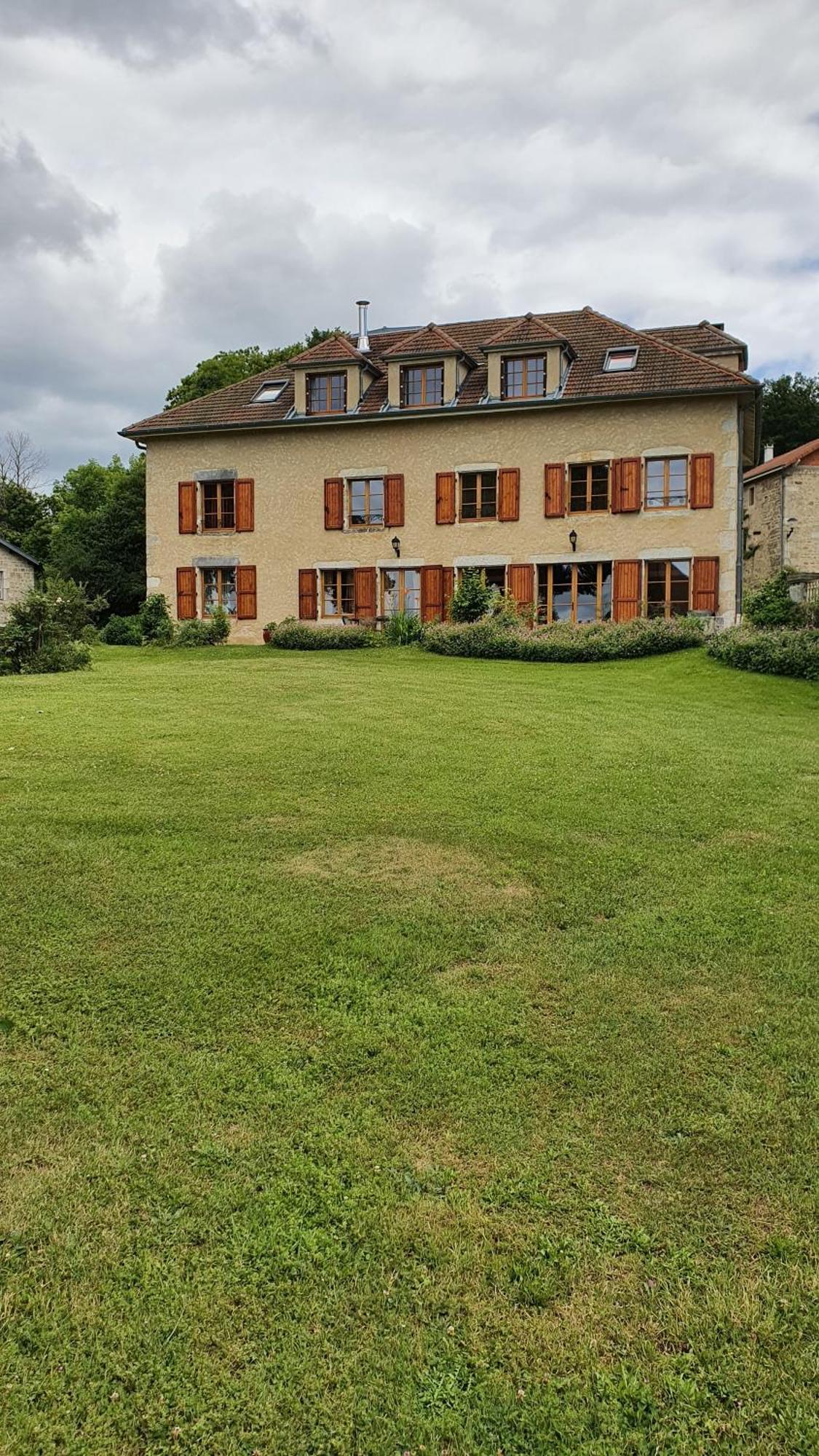 Domaine De Montvianeix Bed and Breakfast Saint-Victor-Montvianeix Buitenkant foto