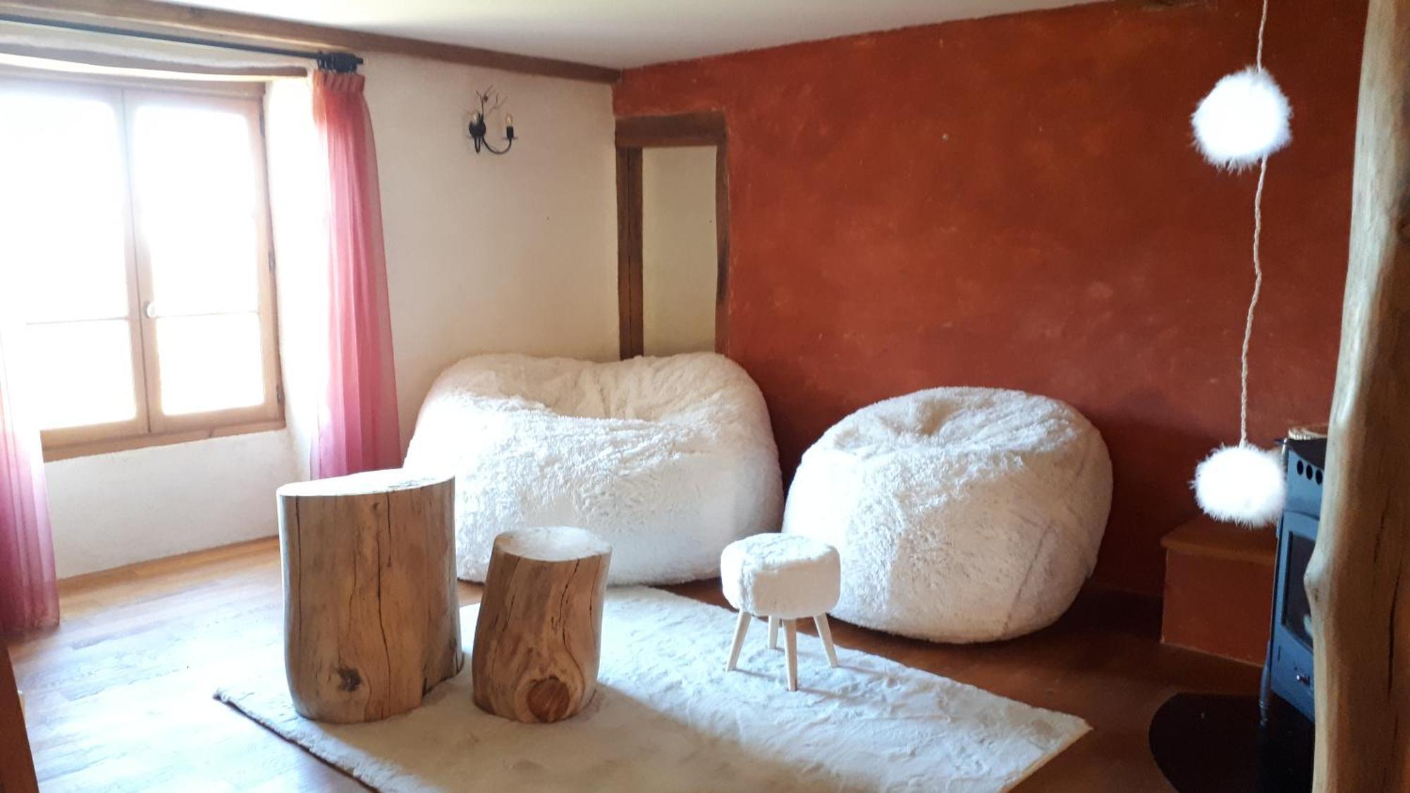 Domaine De Montvianeix Bed and Breakfast Saint-Victor-Montvianeix Buitenkant foto